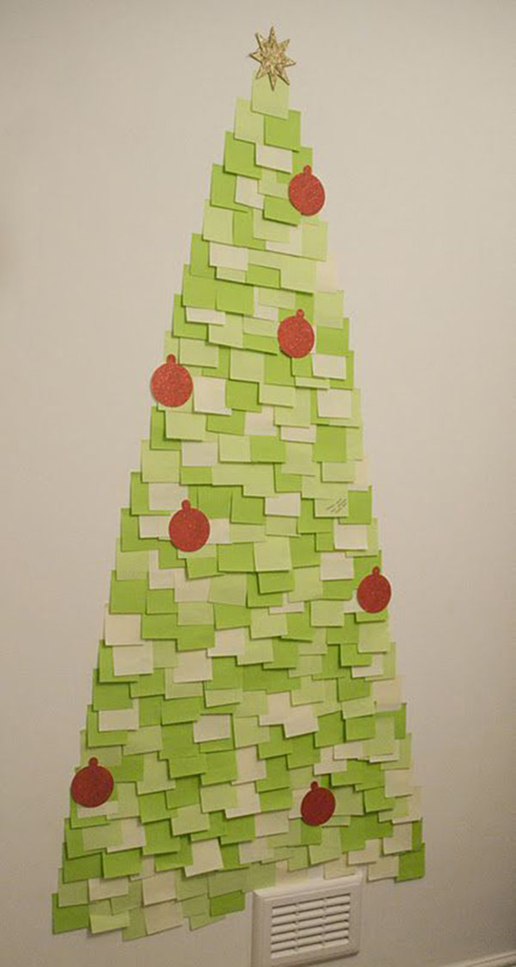 Làm cây thông Noel từ giấy nhớ