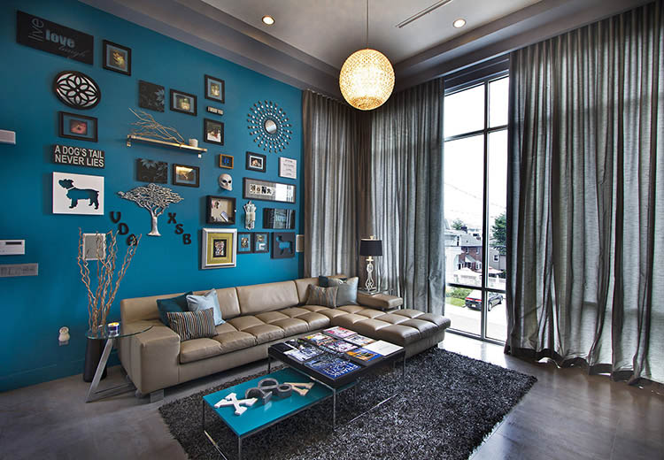 Phòng khách màu xanh dương trang trí nghệ thuật