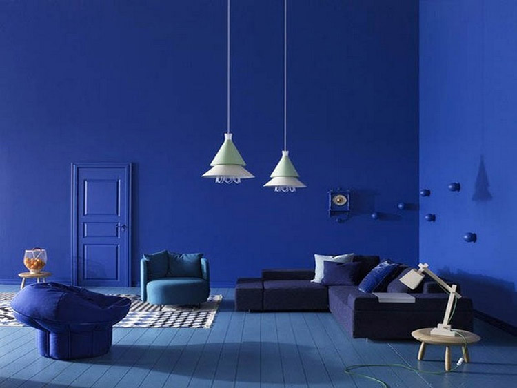 Phòng khách màu xanh dương đậm